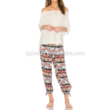 Jambes pantalons de yoga de jambe large de jambes d&#39;ouvertures de jambes harem jogger yoga thaïlandais